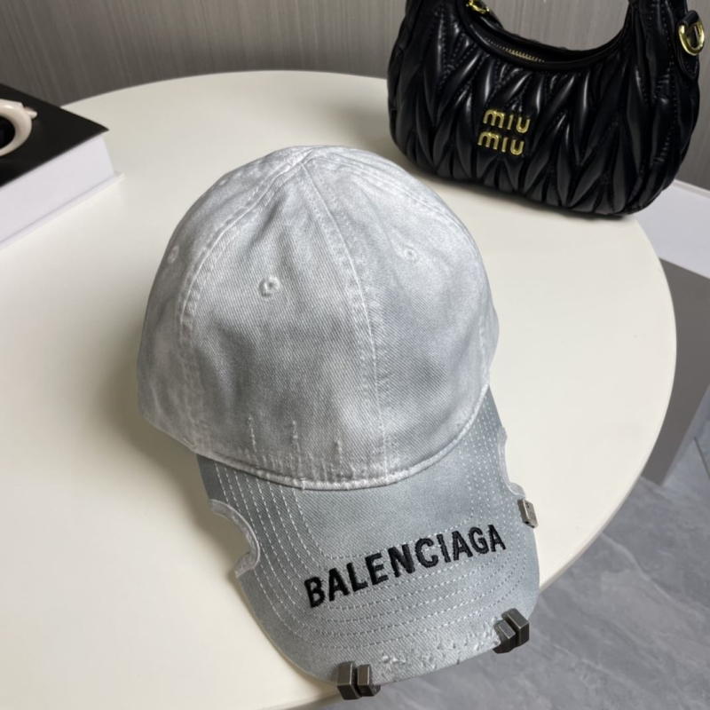 BALENCIAGA